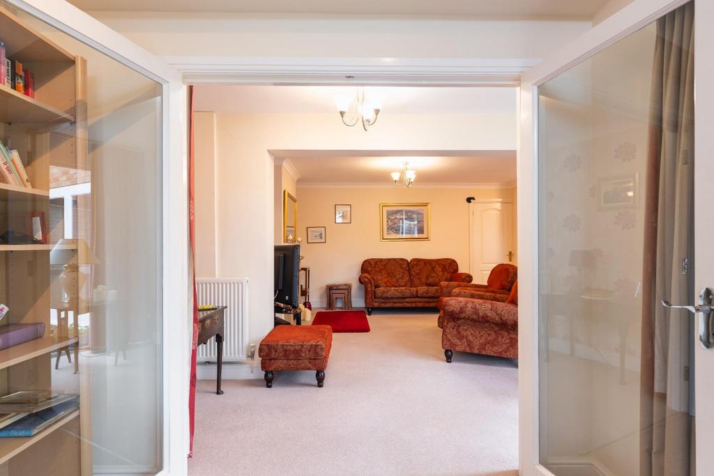 Living dining room-1.jpg