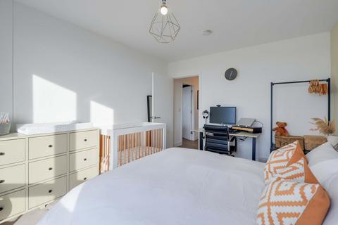 2 bedroom apartment for sale, at 212 Beck Square, London, London E10