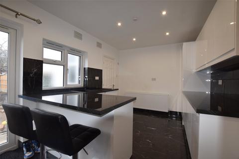 undefined, Waverley Crescent, Romford RM3