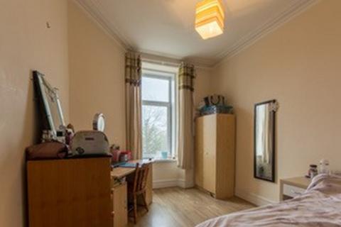 4 bedroom flat to rent, 64 Great Western Road, Aberdeen, Top Floor, AB10 6PY