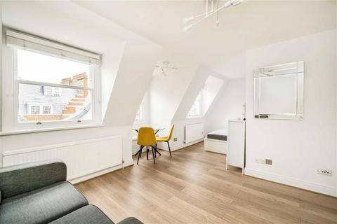 Studio to rent, Egerton Gardens, London SW3