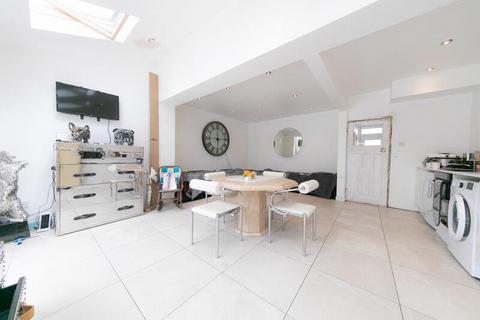 1 Beech Grove, Knott End On Sea, Poulton-le-fylde, FY6 0AL