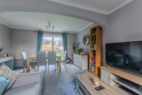 3 bedroom end of terrace house for sale, Keats Close, Cwmbran NP44