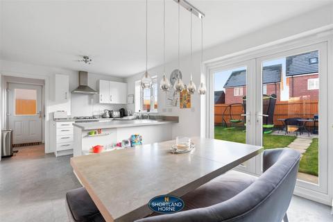58 Willow Way, Coventry, CV3 3HU