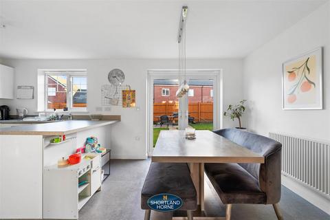58 Willow Way, Coventry, CV3 3HU