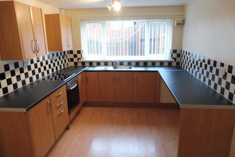 3 bedroom terraced house to rent, Acorn Way, Oldham, Greater Manchester, OL1 2AY.