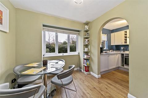 54 Heathcote Road, St Margarets, Twickenham, TW1 1SD