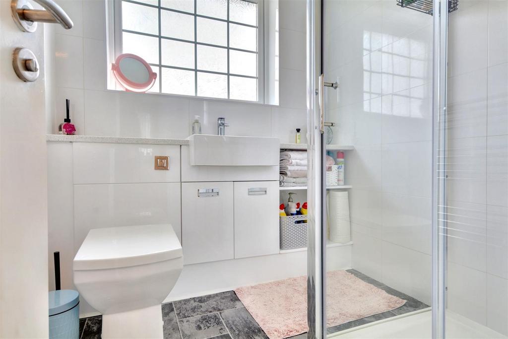 Shower Room.jpeg