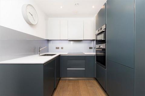 2 bedroom flat for sale, Wenlock Road, London N1