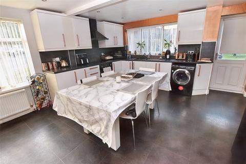 4 bedroom terraced house for sale, Bawn Approach, Leeds, West Yorkshire