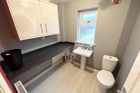 2 bedroom terraced house to rent, Willesden Avenue, PETERBOROUGH PE4