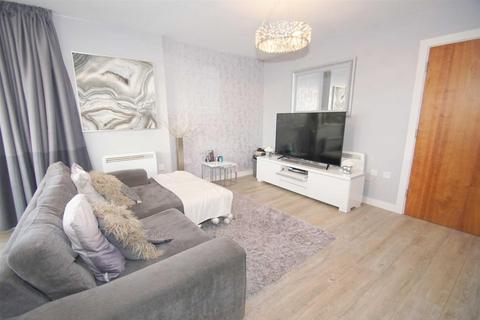 2 bedroom flat for sale, St. Peters Street, Leeds