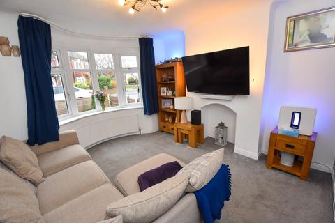 4 bedroom semi-detached house for sale, Balmoral Avenue, Urmston, M41