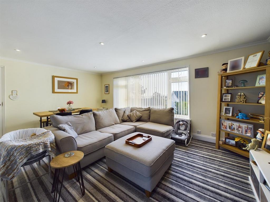 CAM04392 G0-PR0040-STILL010.jpg