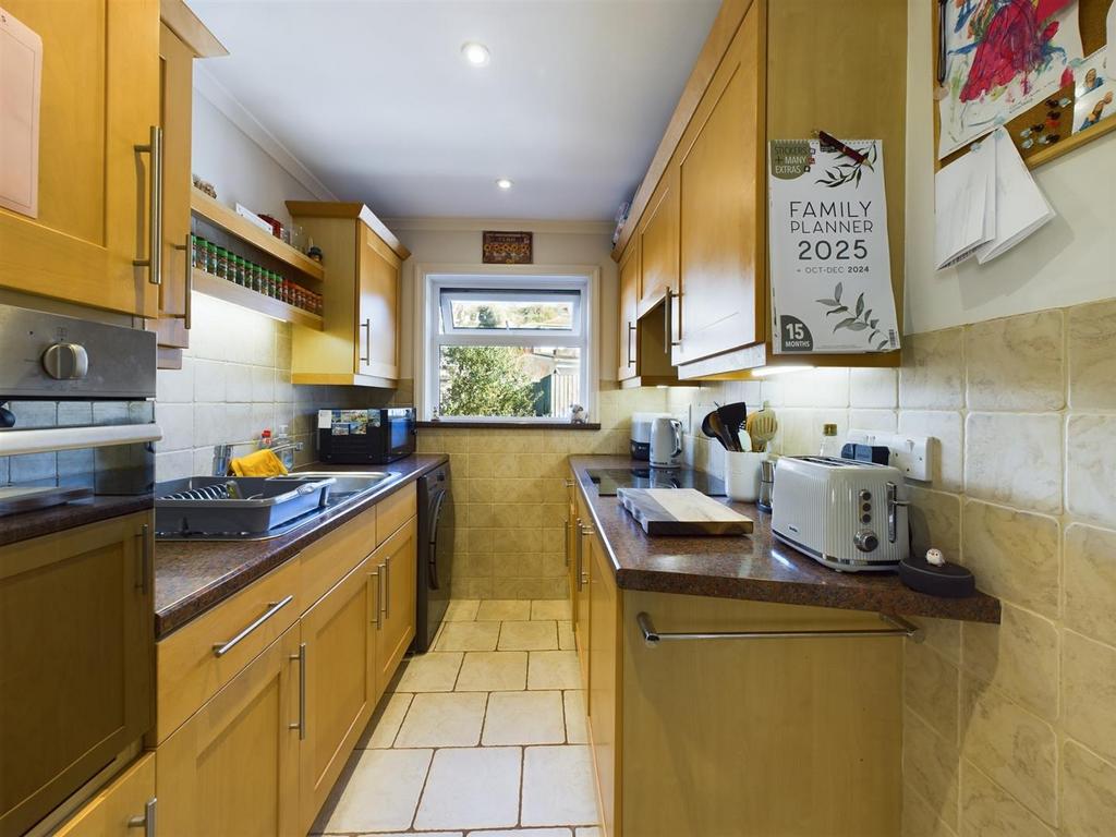 CAM04392 G0-PR0040-STILL008.jpg