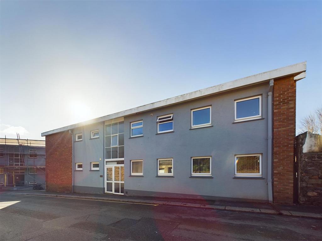 CAM04392 G0-PR0040-STILL015.jpg