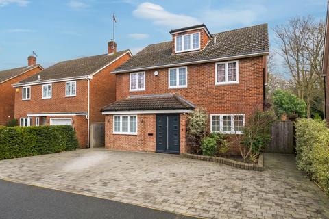 5 bedroom detached house for sale, Firlands, Weybridge, KT13