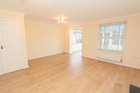 12 Burns Close, Carshalton, SM5 4PY