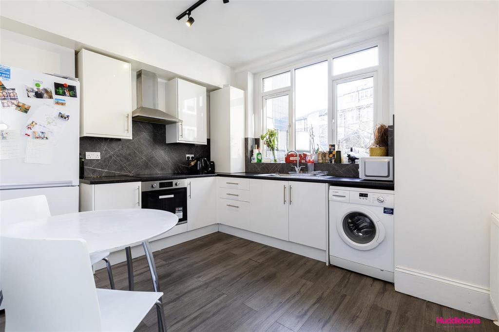 37 A Chalton Street -1.jpg