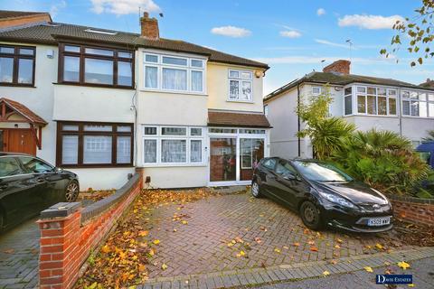 3 bedroom semi-detached house for sale, Primrose Glen, Ardleigh Green, Hornchurch, RM11