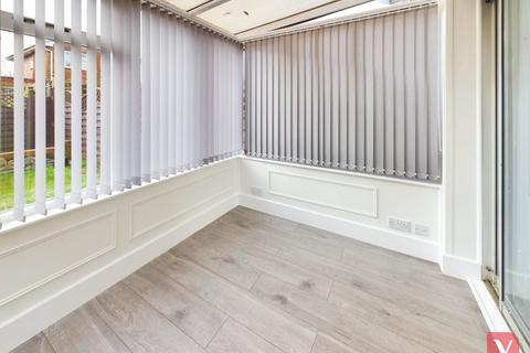 undefined, Brompton Close, Luton LU3