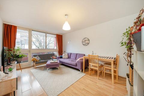 1 bedroom flat for sale, Mowatt Close, London N19