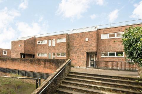 1 bedroom flat for sale, Mowatt Close, London N19