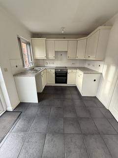 2 bedroom semi-detached house to rent, Netherfield, Elsecar, Barnsley S74