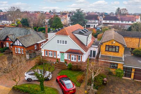 5 bedroom detached house for sale, Beresford Gardens, Benfleet, SS7