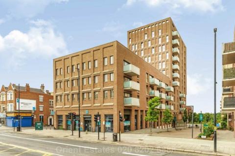 2 bedroom flat for sale, Woodlark Apartments, London