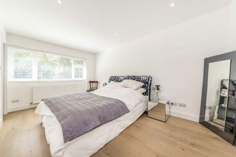 3 bedroom house to rent, Breamwater Gardens, Ham TW10