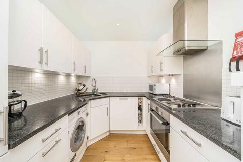 2 bedroom flat to rent, East Dulwich Road, London SE22