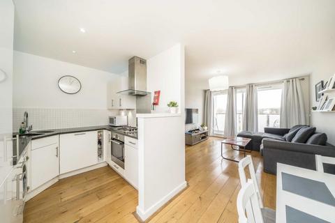 2 bedroom flat to rent, East Dulwich Road, London SE22