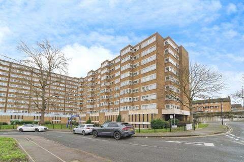 2 bedroom apartment for sale, Leda Road, London SE18