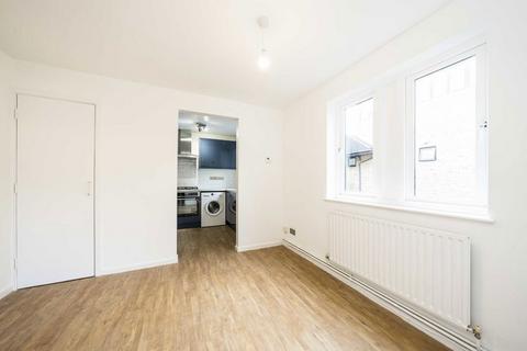 undefined, Waldegrave Road, Teddington TW11