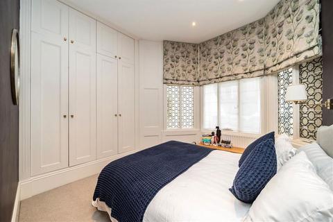 3 bedroom flat for sale, Warwick Square, London SW1V