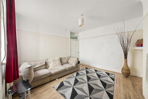 239a Powder Mill Lane, Twickenham, TW2 6EH