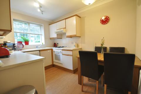 2 bedroom flat for sale, Beresford Road, Prenton CH43