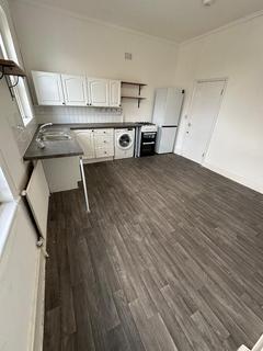 House share to rent, Green Lanes, London