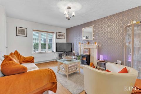 10 Barrie Close, Stratford-upon-avon, CV37 7JE