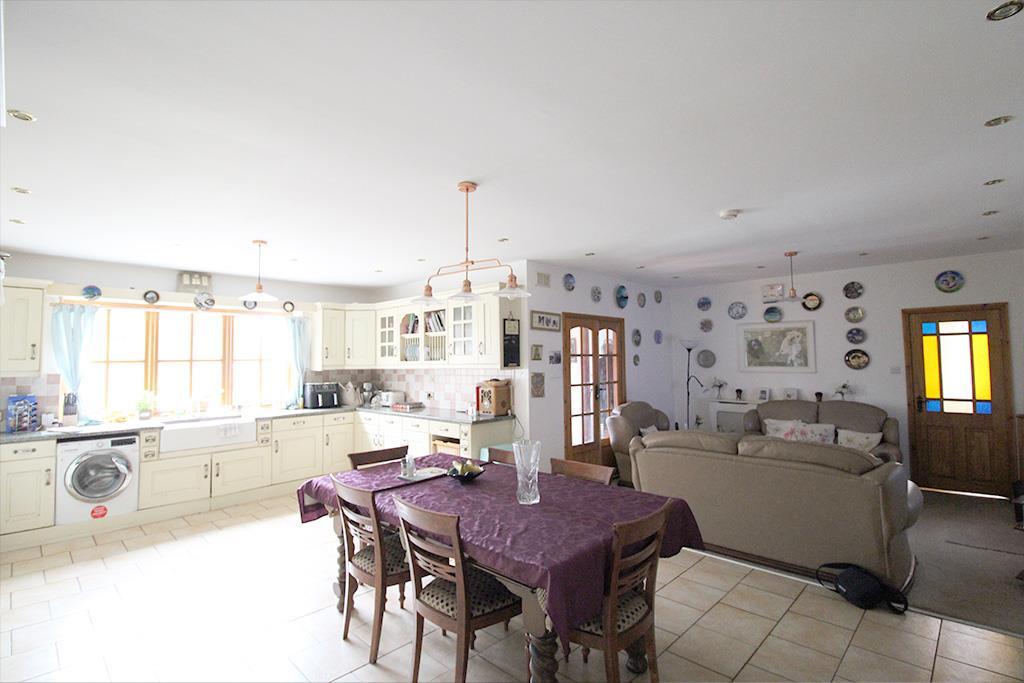 Kitchen / Diner, Family Room