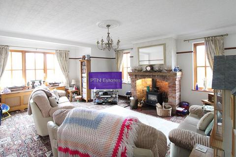 Harley Cottage Blackhills, Swindon, Dudley, DY3 4PU