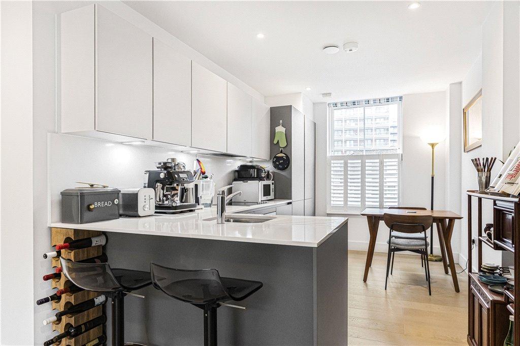 Reception/Kitchen