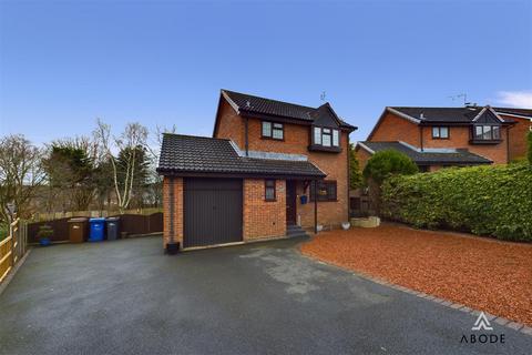 3 bedroom detached house for sale, Lark Rise, Uttoxeter ST14