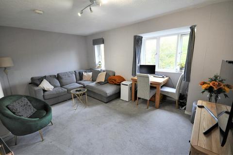 1 bedroom apartment for sale, Osprey Close, Watford WD25