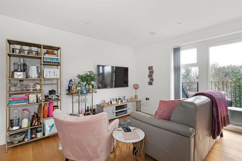 2 bedroom apartment for sale, 25 Monahan Avenue, Purley CR8