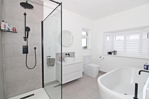 116 Wickham Way, Beckenham, BR3 3AR