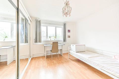 2 bedroom terraced house to rent, Wynter Street, Battersea, London, SW11