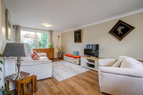 4 bedroom semi-detached house for sale, Wood Close, Windsor