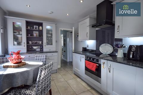 4 bedroom bungalow for sale, Hunter Place, Louth LN11